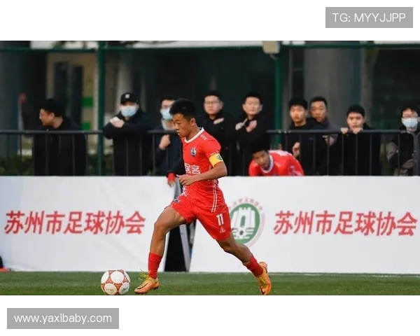 国足逆转取胜展现顽强斗志新星闪耀赛场点燃全国球迷热情 国足逆转取胜展现顽强斗志新星闪耀赛场点燃全国球迷热情